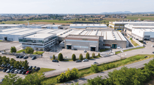 Veduta aerea dello stabilimento Bugatti Valvosanitaria